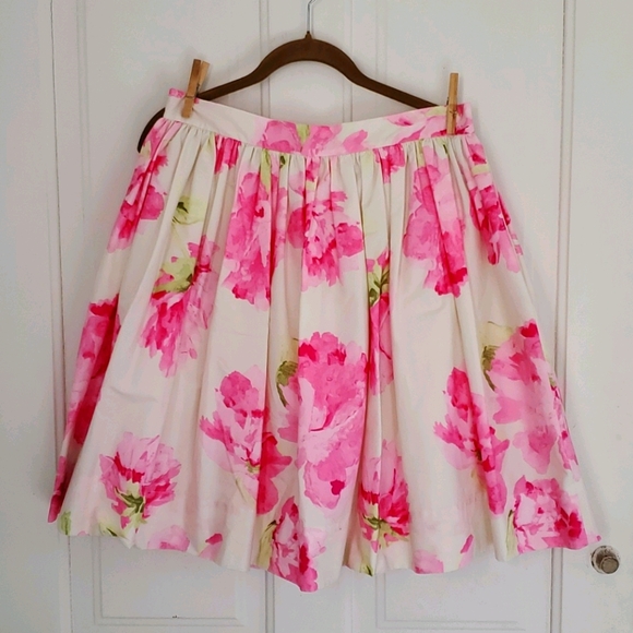 Liz Claiborne Dresses & Skirts - 😍Host Pick! Liz Claiborne Full Poofy Floral Skirt